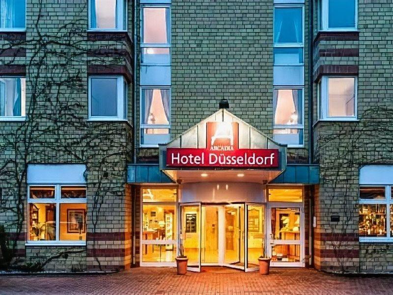 Arcadia Hotel Dusseldorf แอร์คราท ภายนอก รูปภาพ