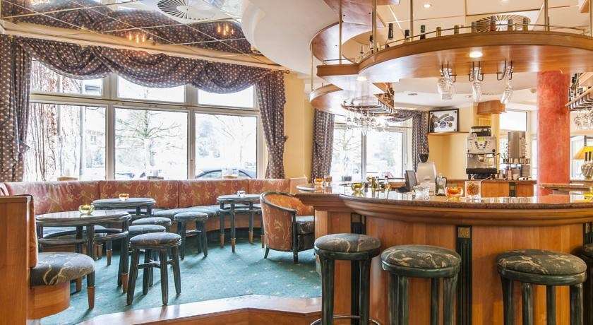 Arcadia Hotel Duesseldorf แอร์คราท ร้านอาหาร รูปภาพ