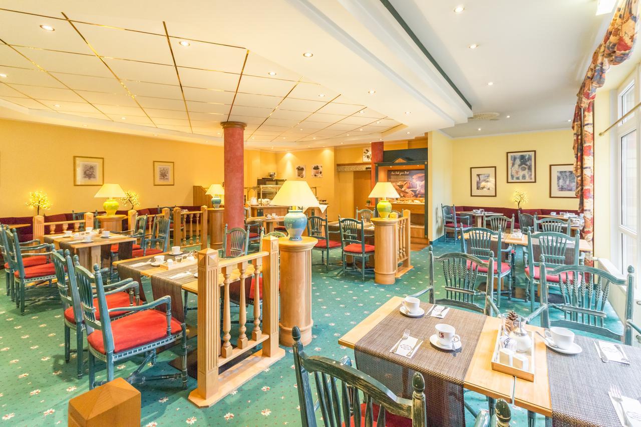 Arcadia Hotel Duesseldorf แอร์คราท ภายนอก รูปภาพ