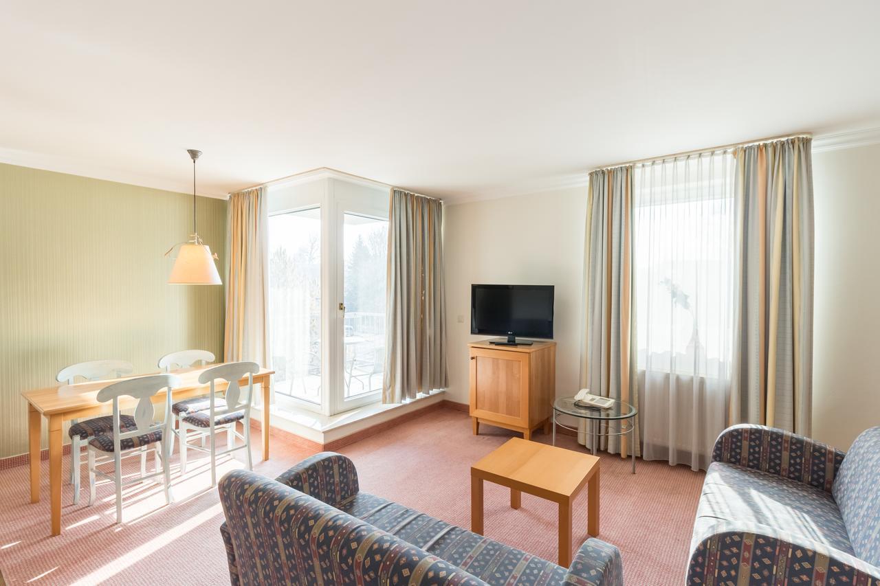 Arcadia Hotel Duesseldorf แอร์คราท ภายนอก รูปภาพ