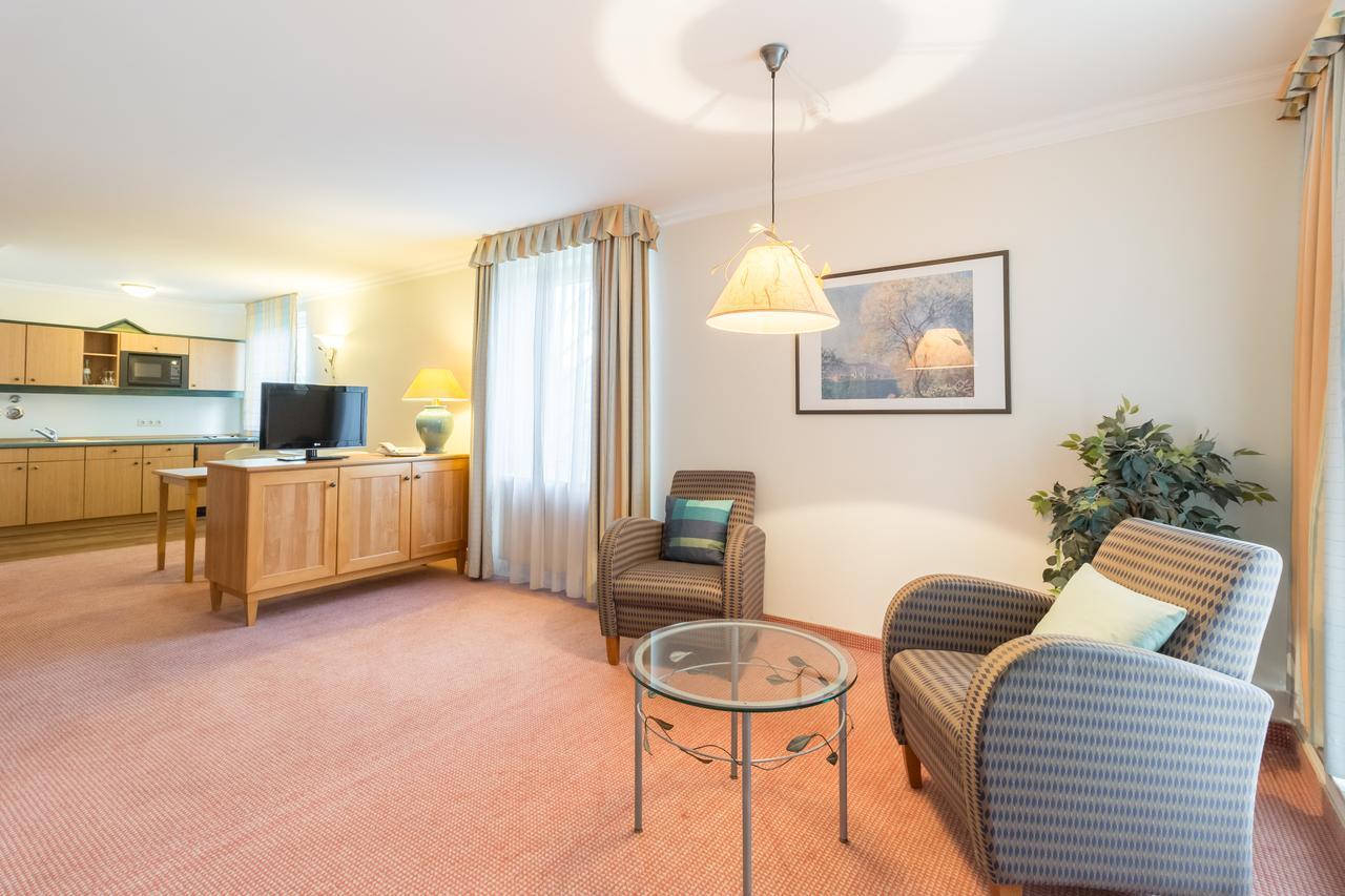Arcadia Hotel Duesseldorf แอร์คราท ภายนอก รูปภาพ